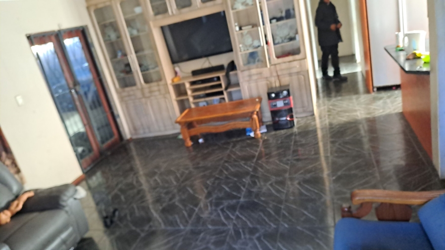  Bedroom Property for Sale in Belmont Park Western Cape